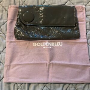 Goldenbleu Italy 🇮🇹 patent shiny big button clutch magnet closure dust bag
